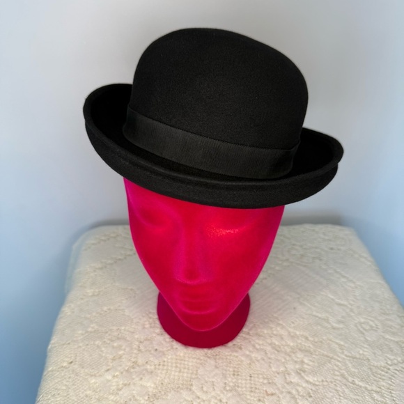 Vintage Dobbs Elfin Black Bowler Hat - Picture 1 of 9